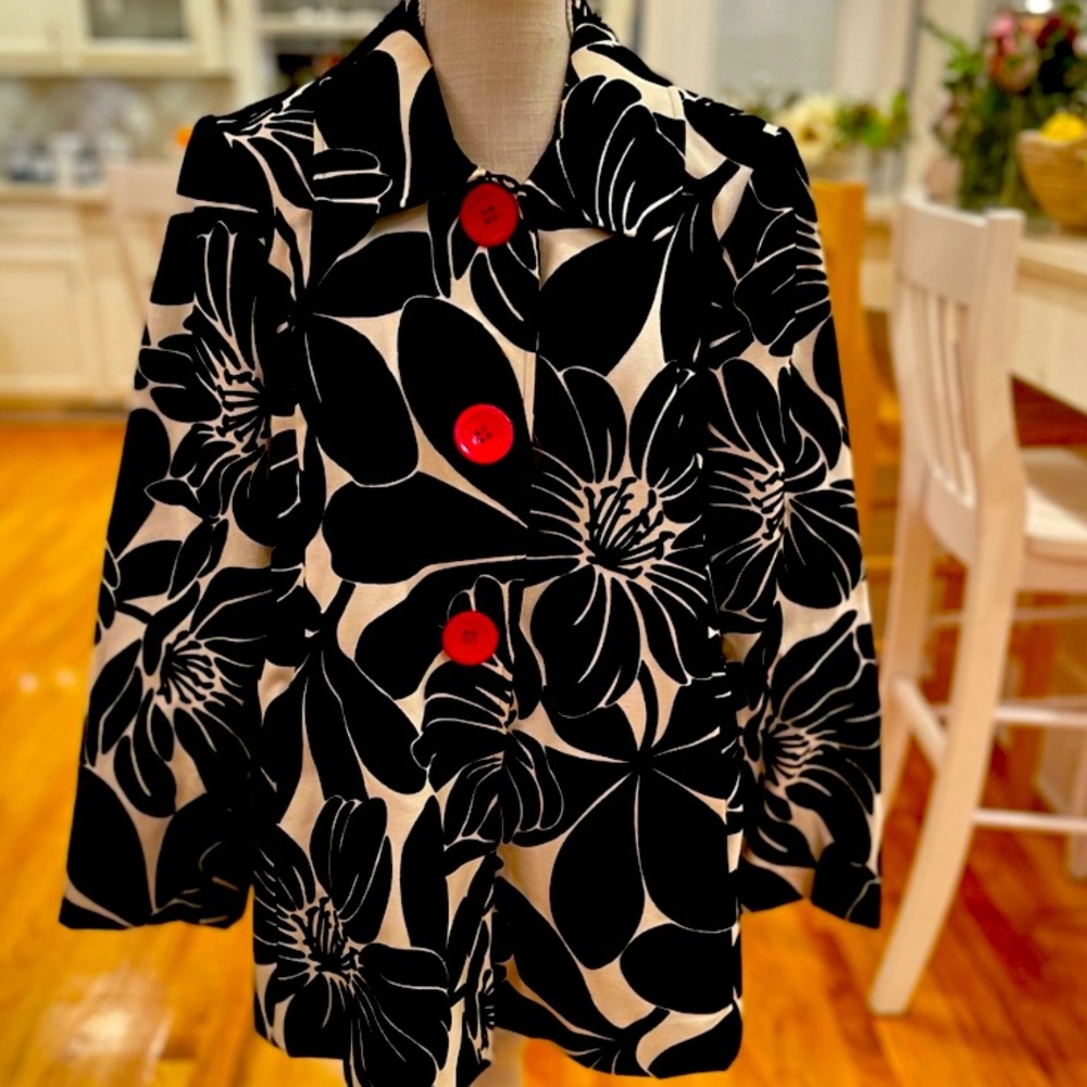 [3 Sisters] black and white velour floral coat